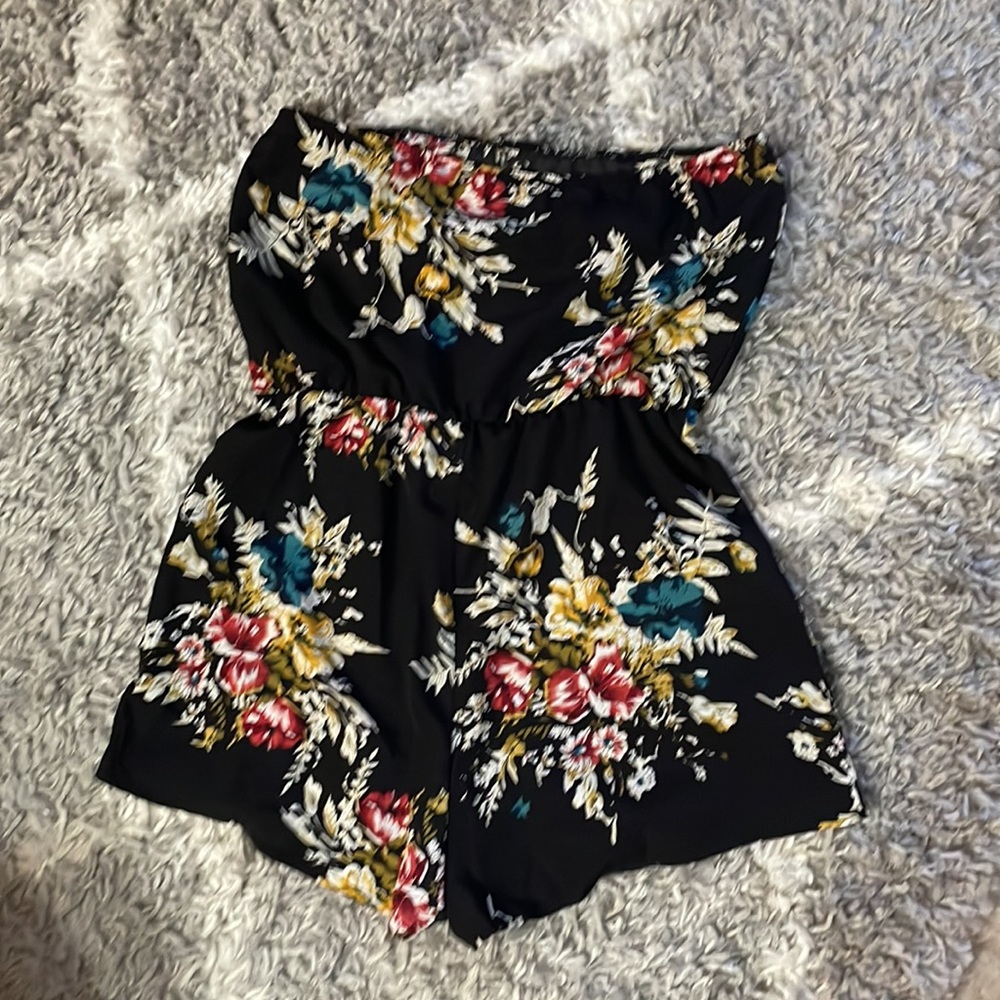 Strapless - Picture 2 of 3